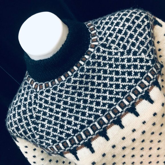 Paul Mage Denmark Fair Isle Sweater - Picture 2 of 9